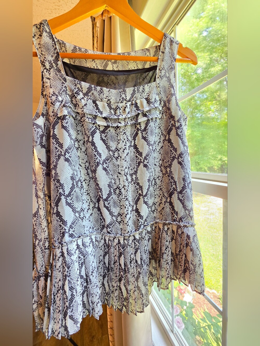 Azul By Moussy Snake Print Sleeveless Tunic Top - Black & White Size M